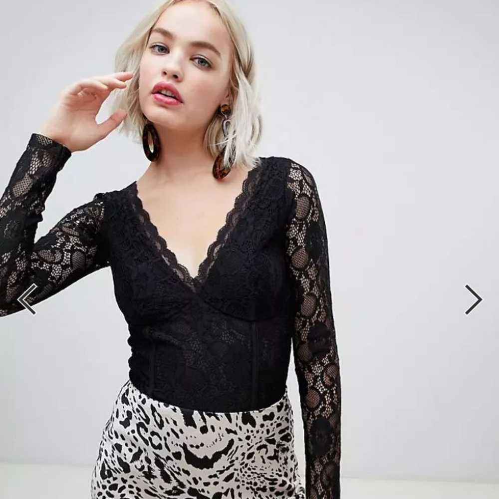 New Look Long Sleeve Lacy Bodysuit in Black, Size US 6